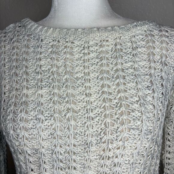 LOFT Cream Textured Knit Sweater Sz Petite Medium - Picture 2 of 12